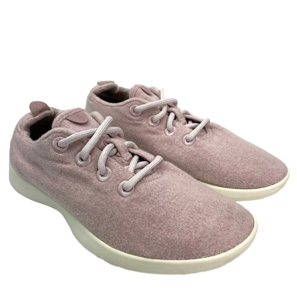 allbirds Shoes - Allbirds Sneakers Merino wool runners in lilac purple Sz 9. Worn 3X.